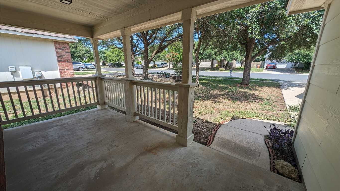 photo 2: 609 Colonial Park Boulevard, Austin TX 78745