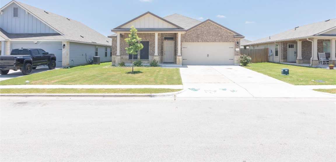 photo 3: 222 Reagor Drive, Taylor TX 76574