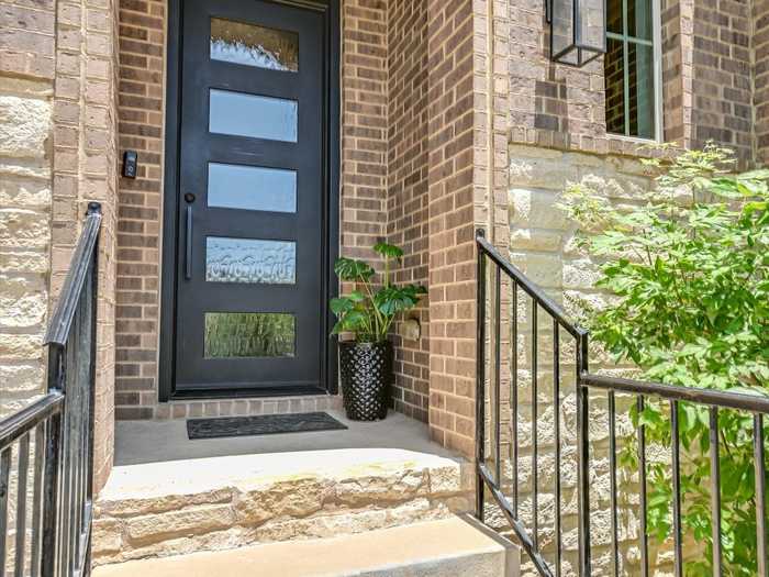 photo 2: 17716 Limestone Spring Lane, Austin TX 78738