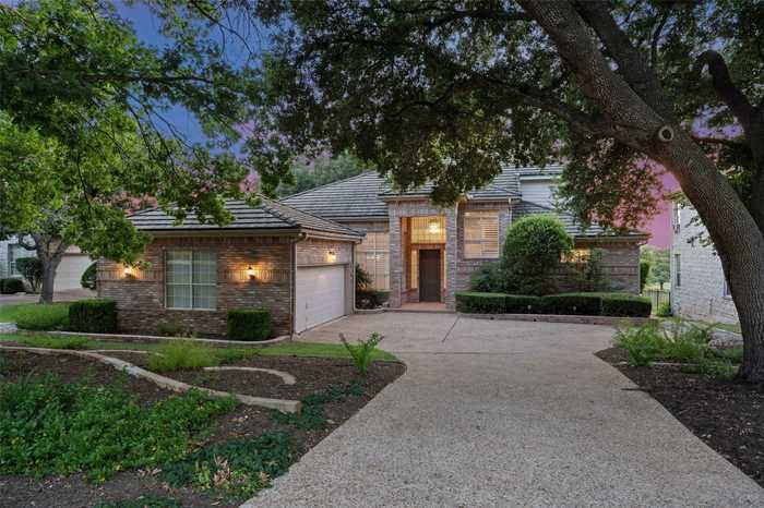 photo 1: 14 Radnor Drive, The Hills TX 78738