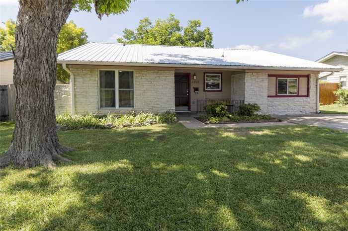 photo 1: 8703 Bridgeport Drive, Austin TX 78758