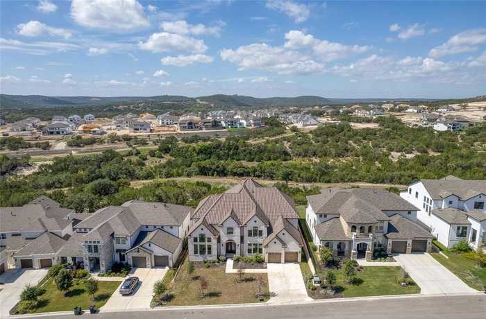 photo 2: 2209 Bel Paese Bend, Leander TX 78641