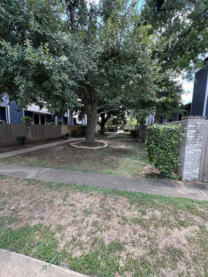 photo 2: 1010 W Rundberg Lane Unit 14, Austin TX 78758