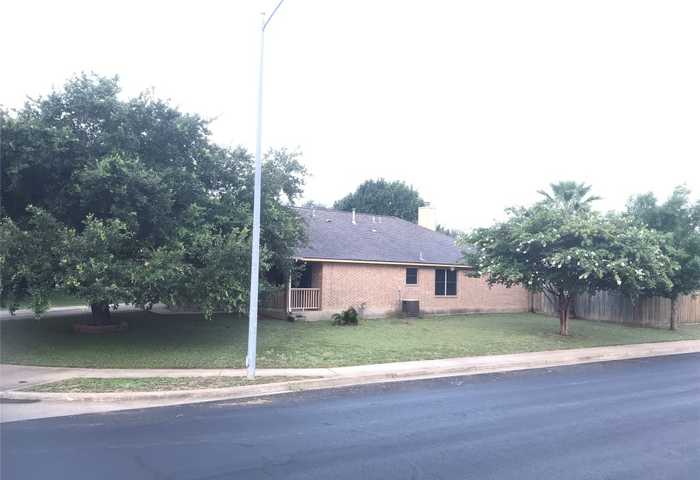 photo 2: 322 Schaefer Boulevard, Bastrop TX 78602