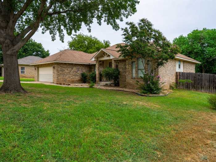 photo 2: 147 Broadmoor Street, Marble Falls TX 78654