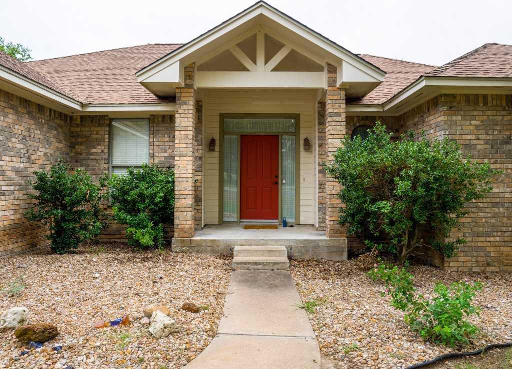 photo 3: 147 Broadmoor Street, Marble Falls TX 78654