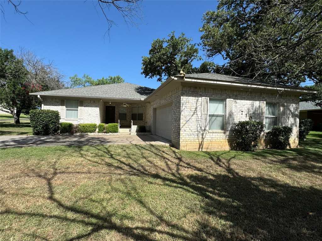 photo 1: 710 Highland Drive, Marble Falls TX 78654