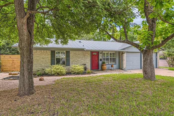 photo 1: 4905 Aberdeen Circle, Austin TX 78745