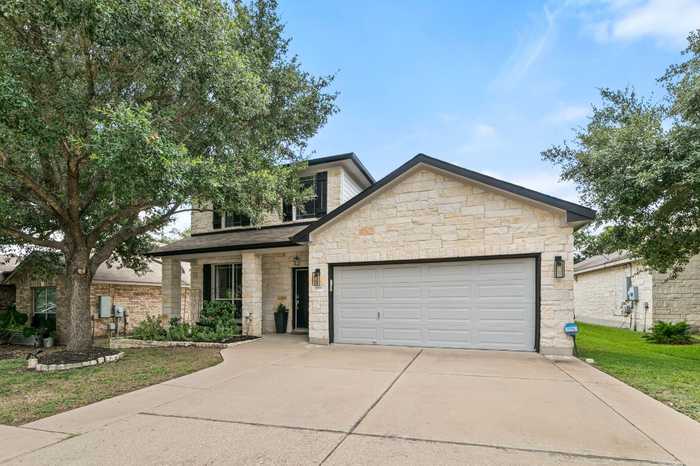 photo 2: 1911 Melissa Oaks Lane, Austin TX 78744