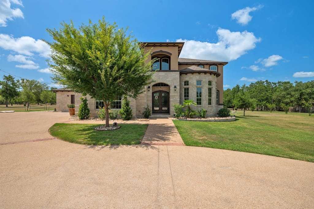 photo 3: 20201 Hickory Grove Lane, Manor TX 78653