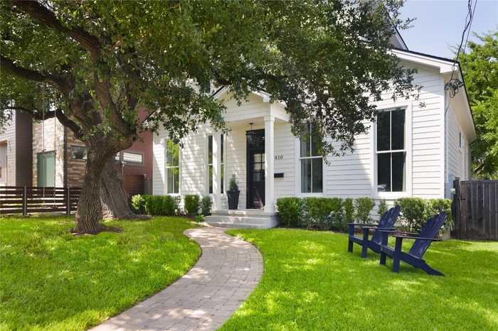 photo 2: 810 W Live Oak Street, Austin TX 78704