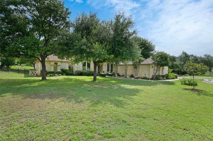 photo 2: 606 LAKEWAY Drive, Lakeway TX 78734