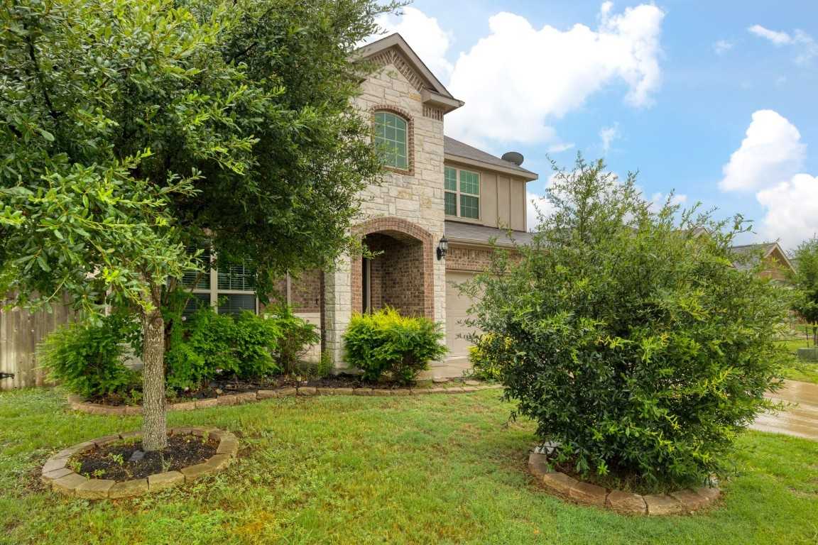 photo 3: 701 Heritage Grove Road, Leander TX 78641