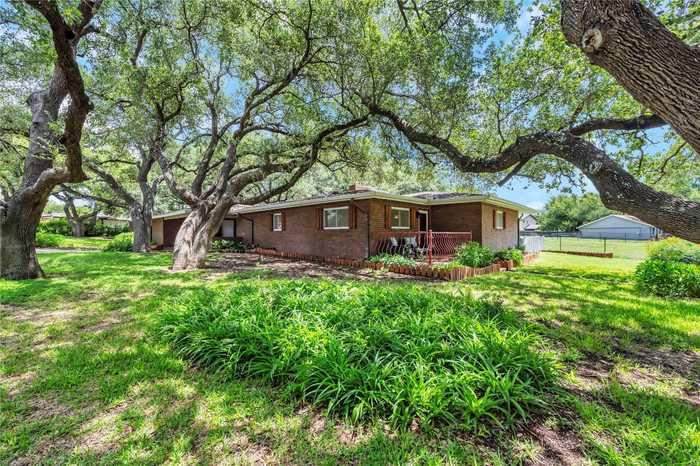 photo 1: 507 Flamingo Circle, Highland Haven TX 78654