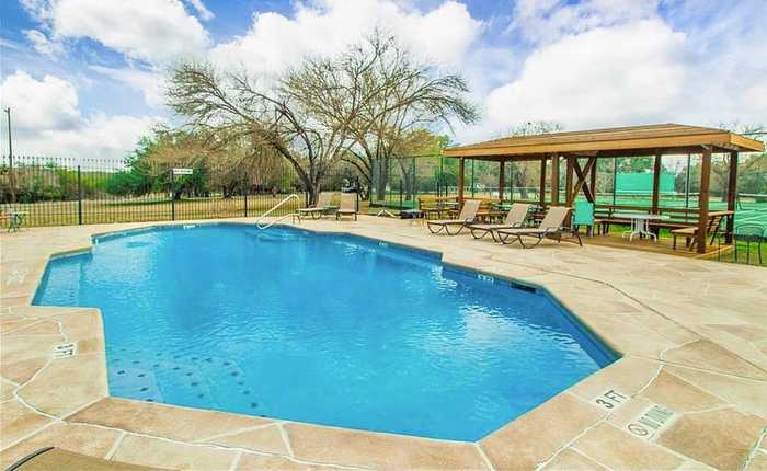 photo 31: 425 Coventry Road, Spicewood TX 78669