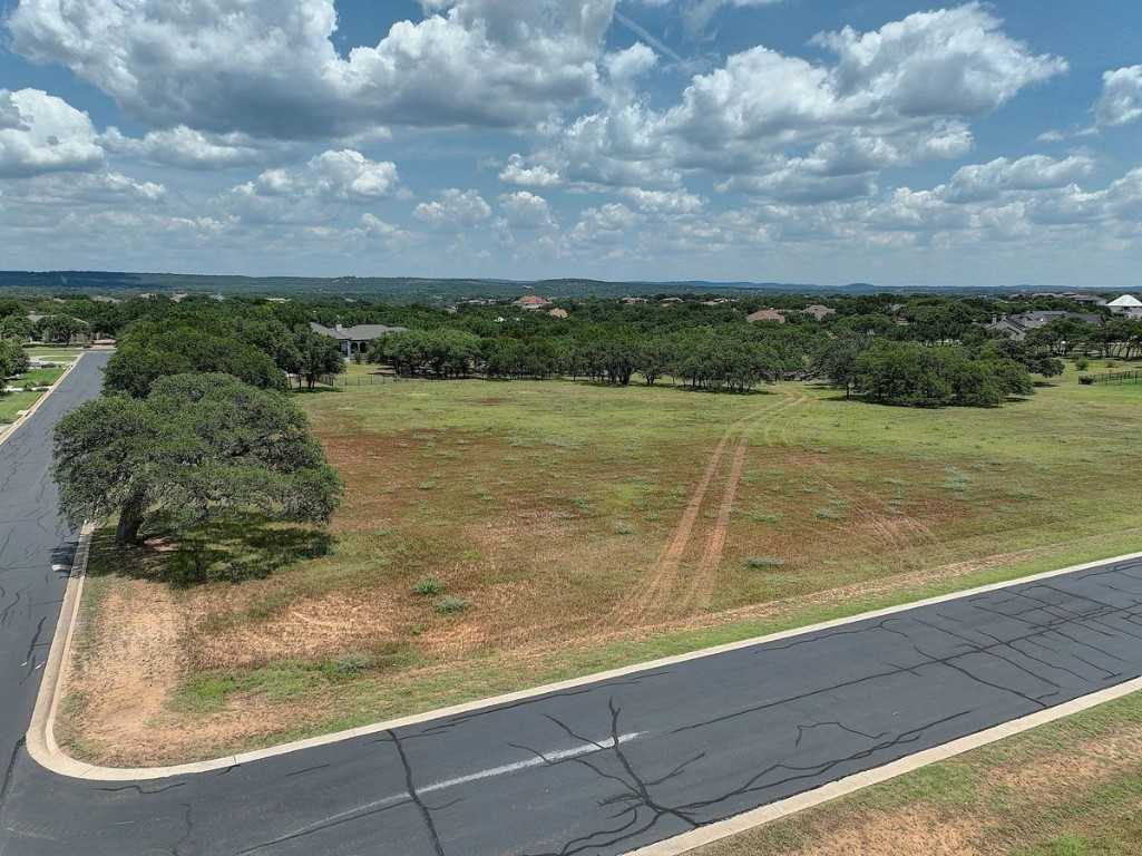 photo 2: 26204 Madison Drive, Spicewood TX 78669