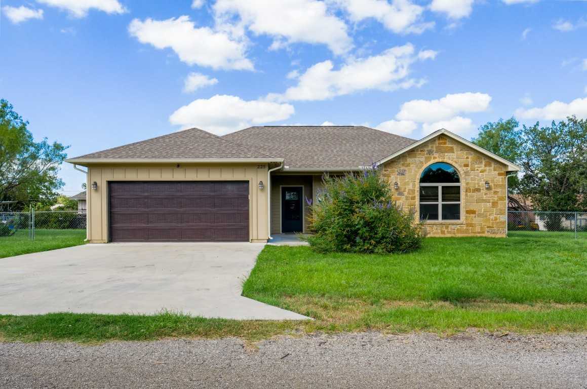 photo 1: 225 Bluebonnet Drive, Granite Shoals TX 78654