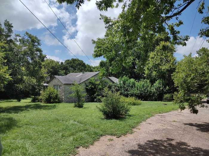 photo 3: 601 N Bluff Drive, Austin TX 78745