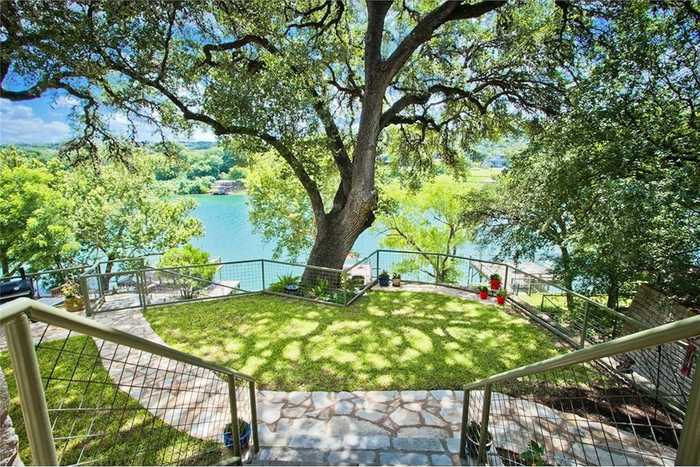 photo 2: 2209 Big Horn Drive, Austin TX 78734