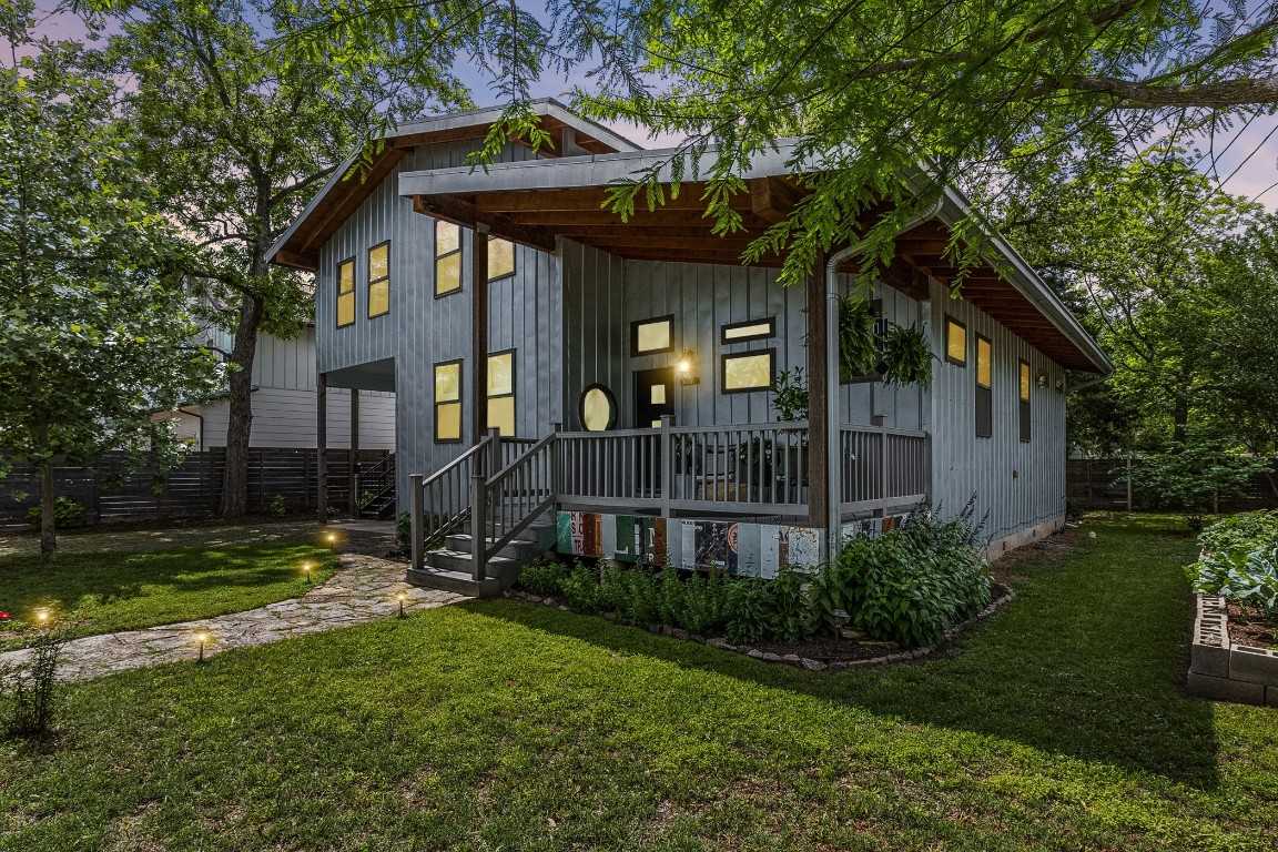 photo 1: 3001 Stokes Drive, Austin TX 78702