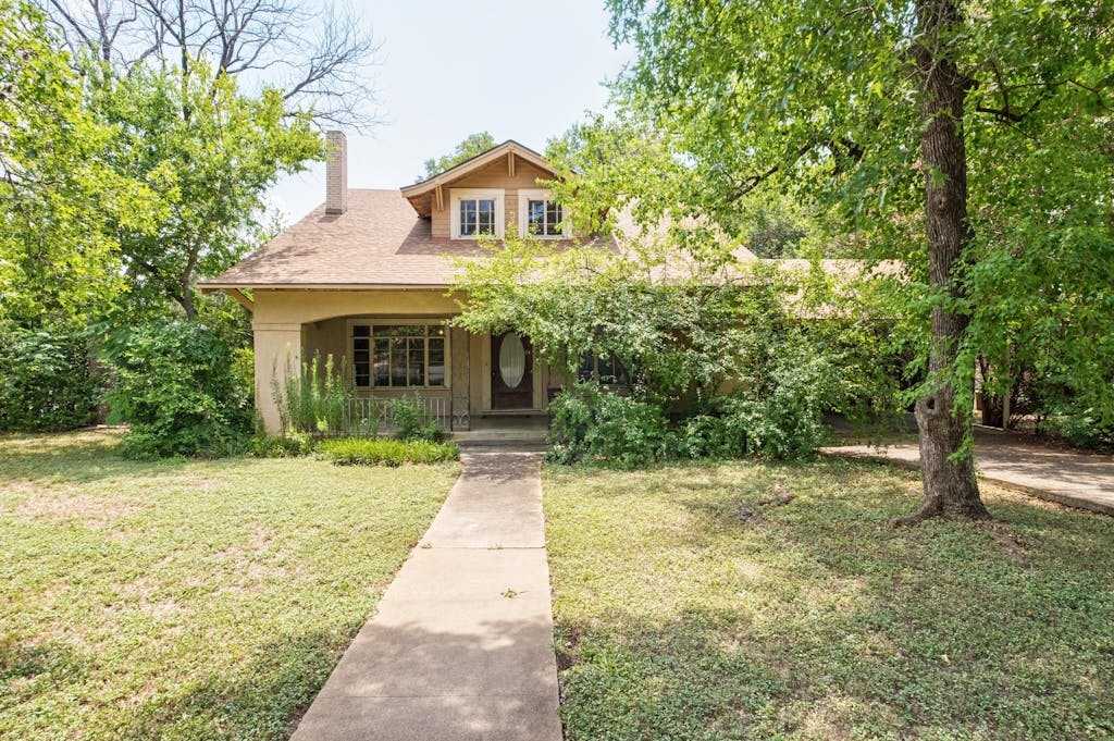 photo 1: 1507 Lorrain Street, Austin TX 78703