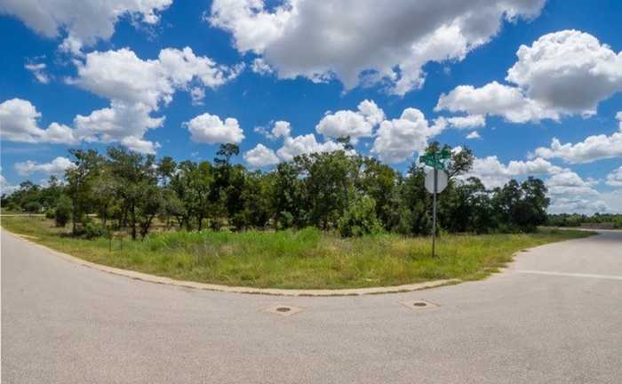 photo 1: 3104 Whitt Creek Trail, Leander TX 78641