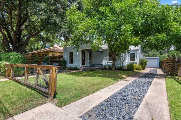 photo 1: 906 E 43rd Street, Austin TX 78751