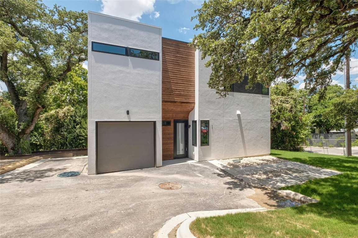 photo 2: 219 Lessin Lane Unit 11, Austin TX 78704