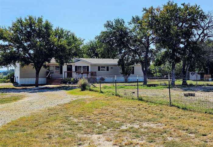 photo 2: 467 County Road 4126, Lampasas TX 76550