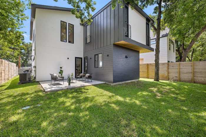 photo 33: 746 Pedernales Street, Austin TX 78702