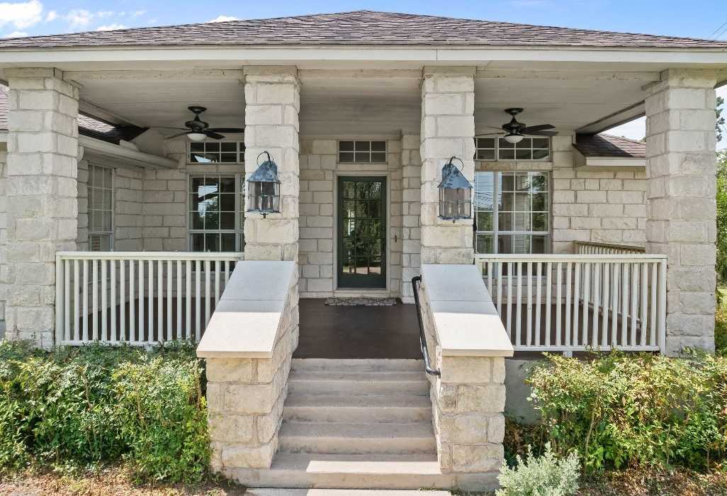 photo 2: 6405 Ridge Oak Road, Austin TX 78749