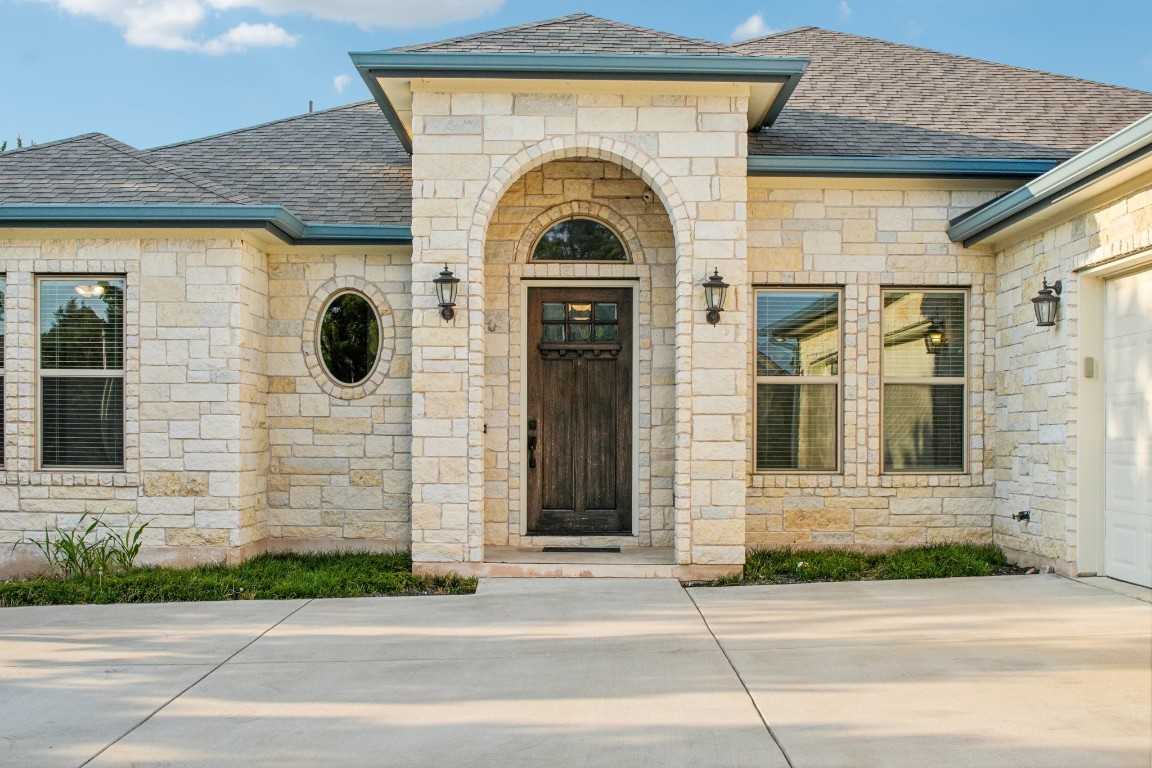 photo 3: 600 Scenic Path, Leander TX 78641