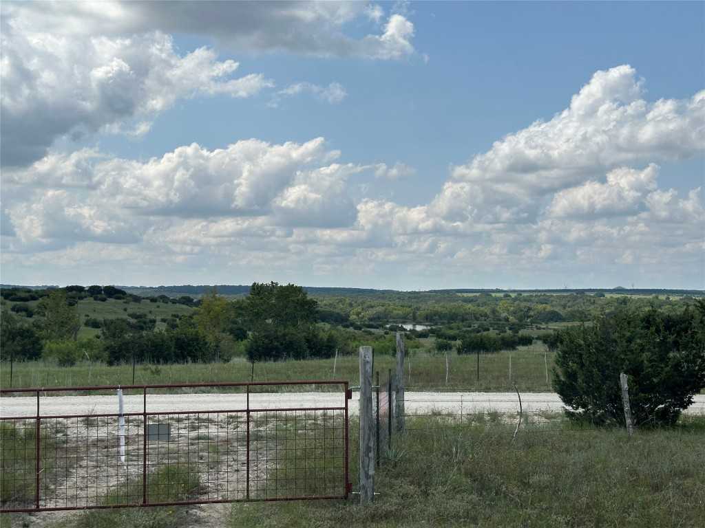 photo 3: 542 Co Rd 2275 Road, Lampasas TX 76550