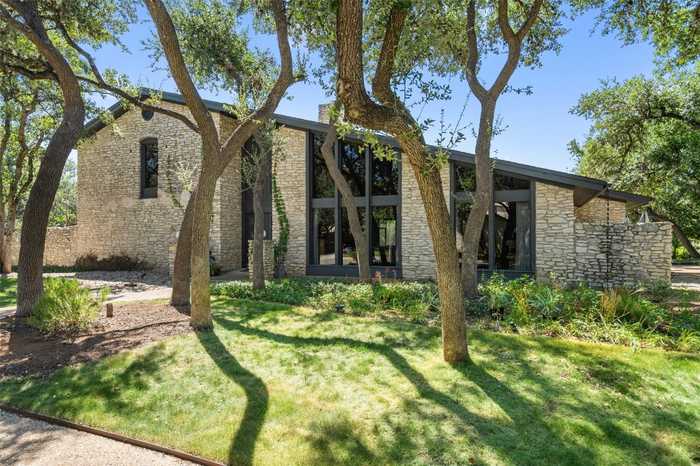 photo 1: 1815 Brookhaven Drive, Austin TX 78704