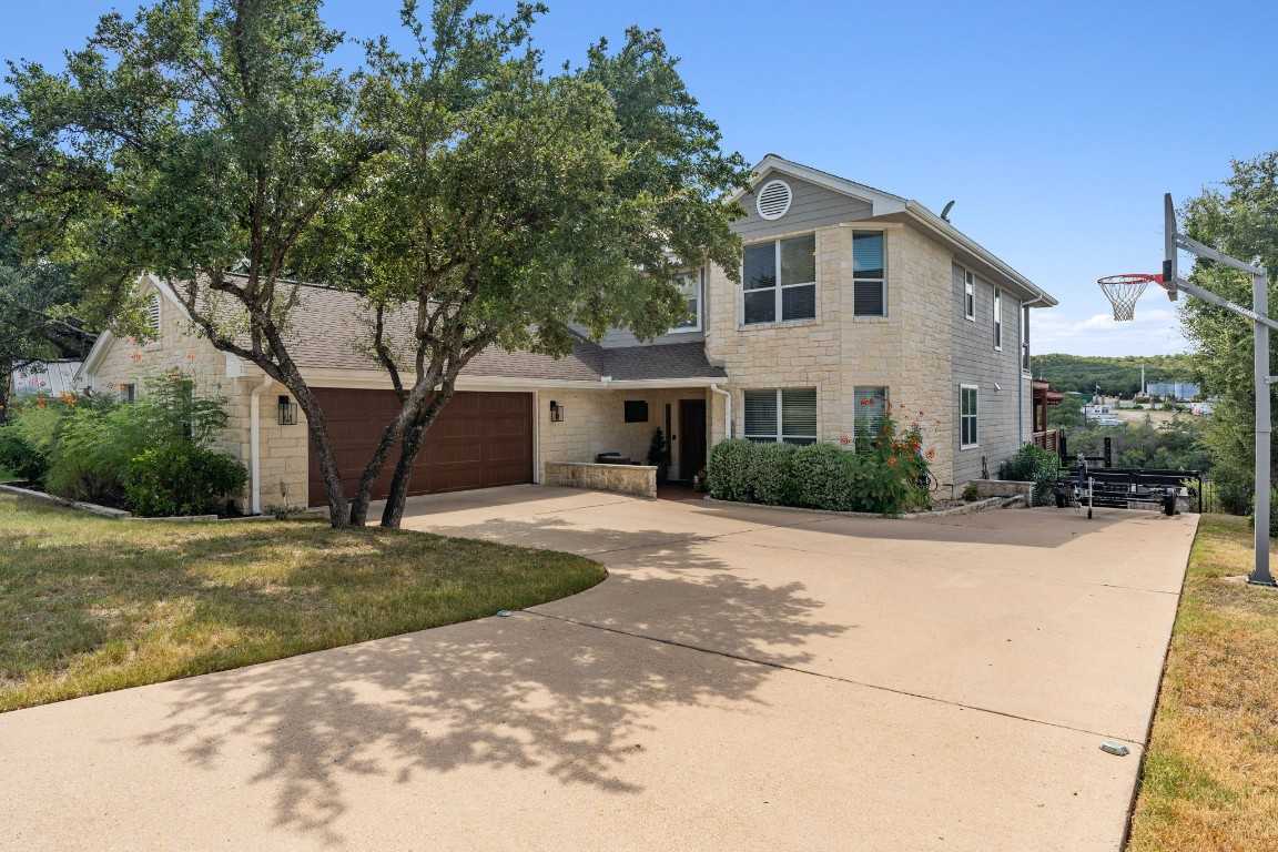 photo 1: 22008 Briarcliff Drive, Spicewood TX 78669