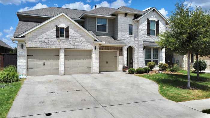 photo 1: 409 Daniel Crossing, Liberty Hill TX 78642