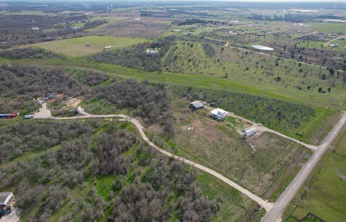 photo 2: 2690 County Road 466, Elgin TX 78621