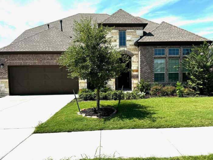 photo 1: 204 Pulitzer Drive, Hutto TX 78634