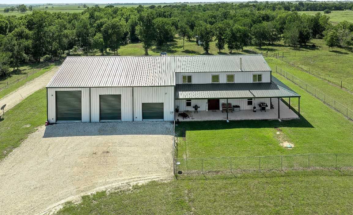 photo 3: 463 County Road 436, Thorndale TX 76577