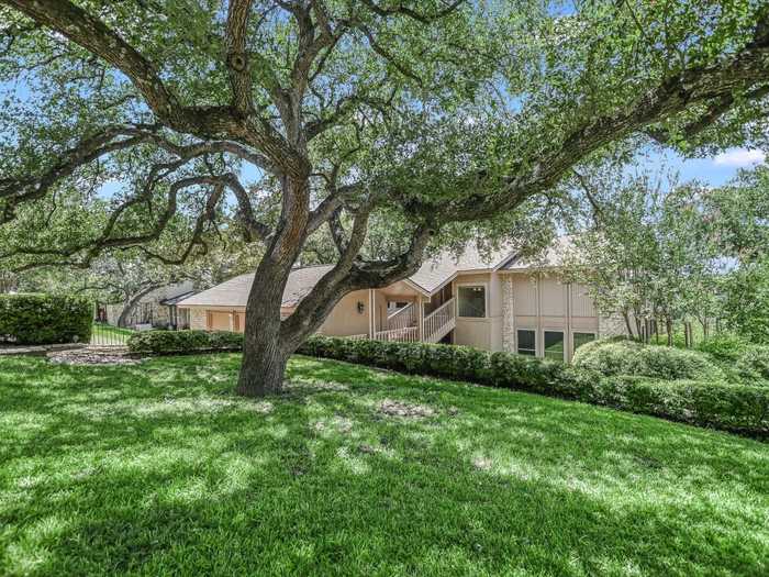 photo 2: 8312 Appalachian Drive, Austin TX 78759