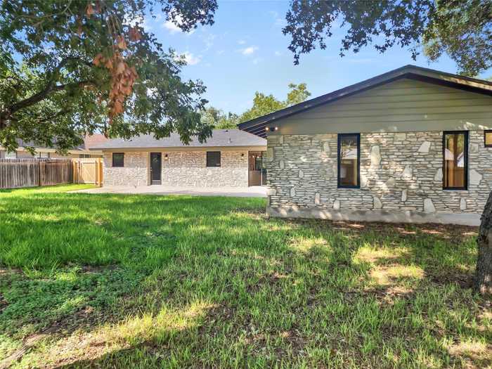 photo 28: 3203 Whitepine Drive, Austin TX 78757