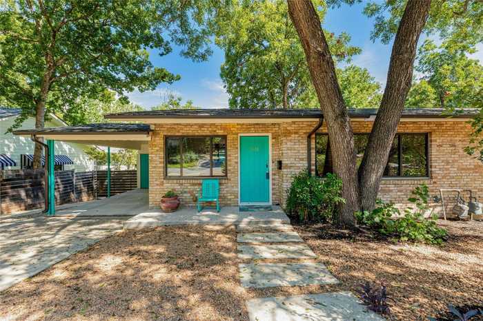 photo 2: 3901 Cherrywood Road Unit House A & B, Austin TX 78722