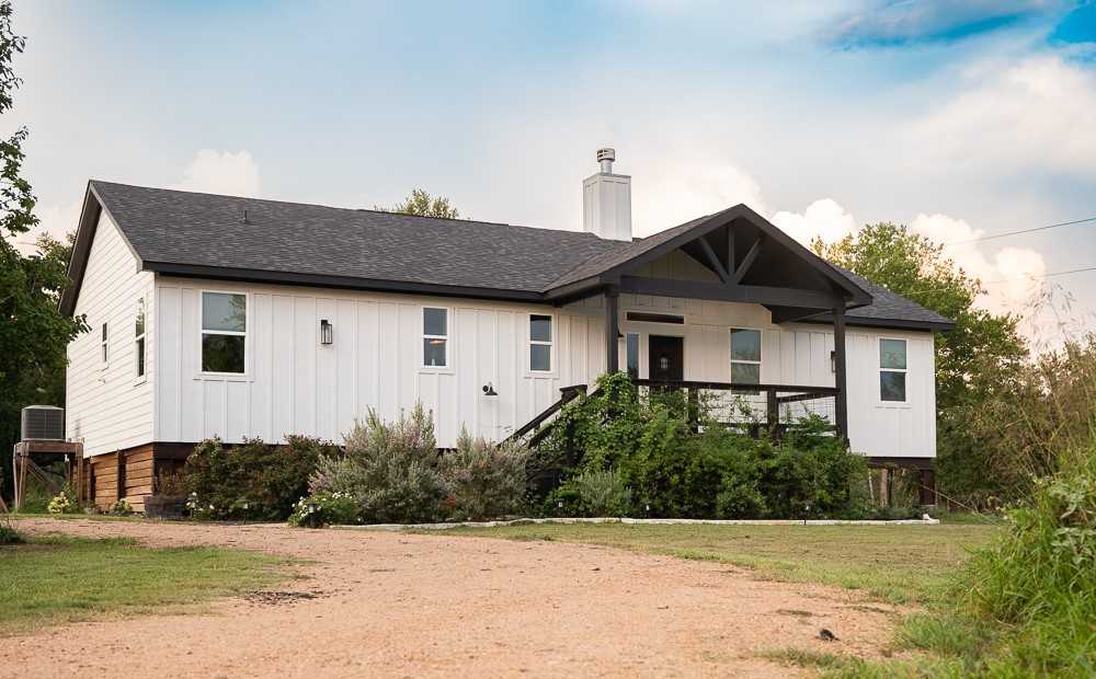 photo 1: 272 Creek Loop Road, Bastrop TX 78602