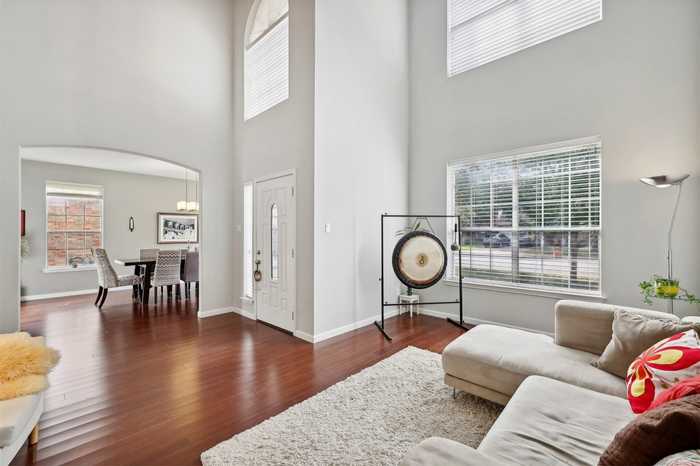 photo 2: 8508 Cahill Drive, Austin TX 78729