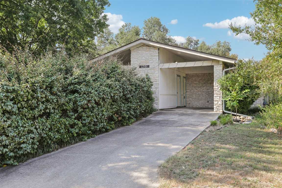 photo 3: 1701 Stanley Avenue, Austin TX 78745