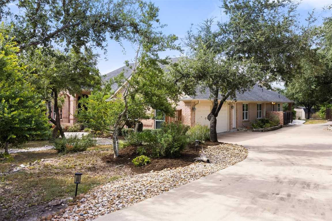 photo 2: 8409 Silver Mountain Cove, Austin TX 78737