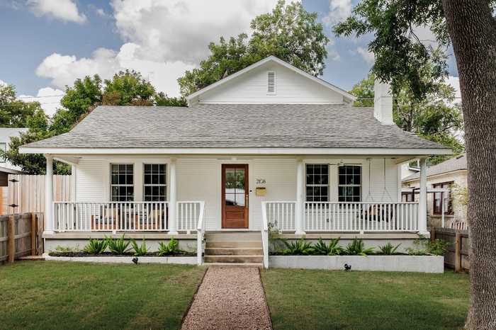 photo 1: 2108 Kenwood Avenue, Austin TX 78704