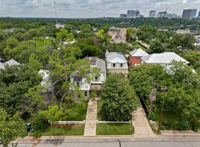 photo 2: 1112 W 10th Street, Austin TX 78703