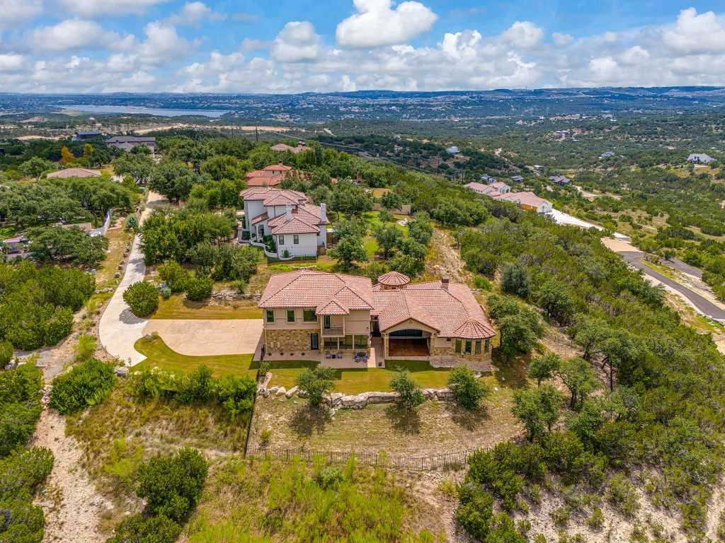 photo 2: 1816 Windy Walk Cove, Spicewood TX 78669