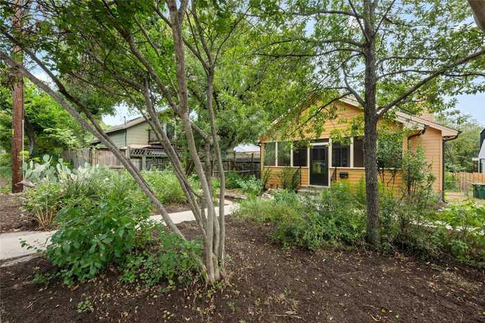 photo 2: 2105 Brackenridge Street, Austin TX 78704